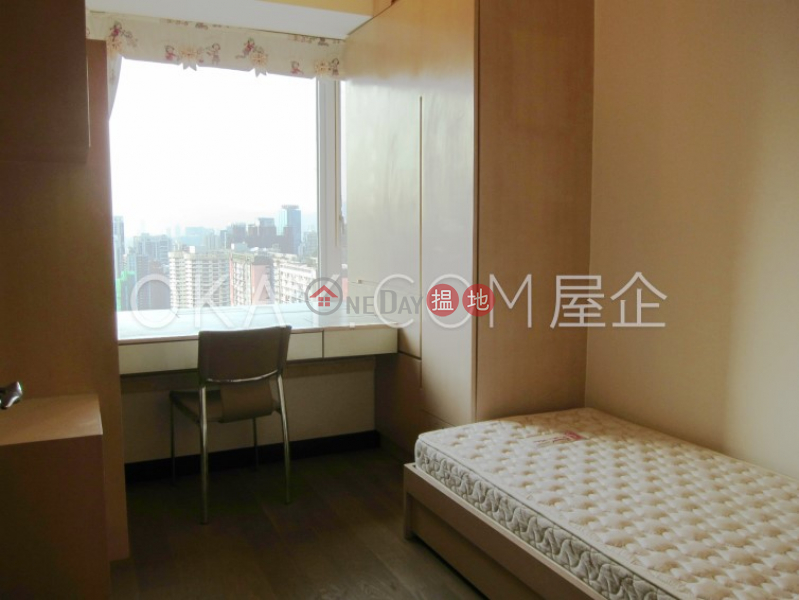 Rare 4 bedroom on high floor with balcony & parking | Rental | The Legend Block 3-5 名門 3-5座 Rental Listings