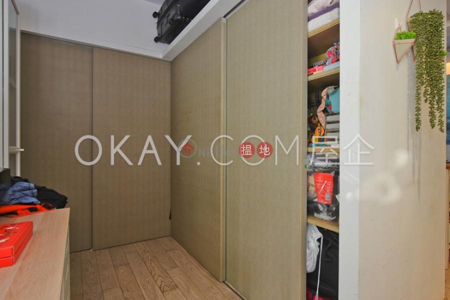 HK$ 16M | Centrestage, Central District, Nicely kept 1 bedroom with terrace & balcony | For Sale