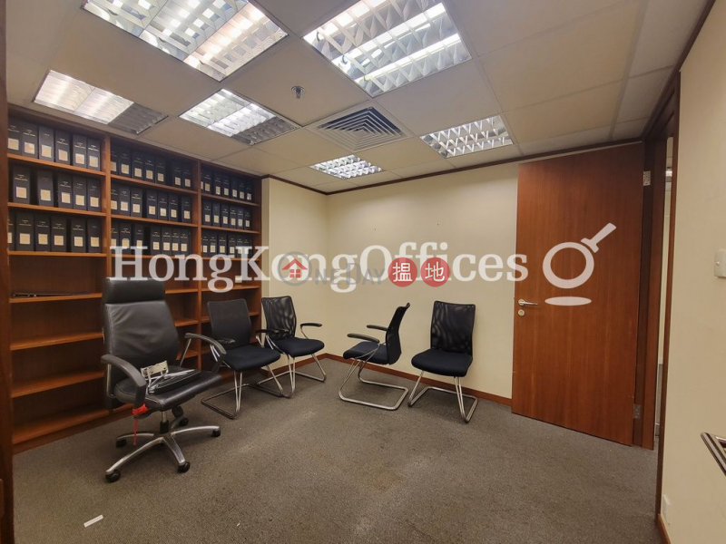中南大廈中層寫字樓/工商樓盤出租樓盤HK$ 95,130/ 月