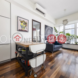 Lovely 2 bedroom on high floor with balcony | For Sale