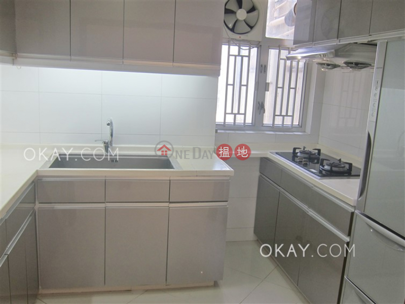 HK$ 40,000/ month | (T-43) Primrose Mansion Harbour View Gardens (East) Taikoo Shing Eastern District, Tasteful 3 bedroom in Quarry Bay | Rental