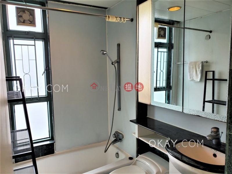 HK$ 9.5M | Discovery Bay, Phase 10 Neo Horizon, Neo Horizon (Block 2) | Lantau Island Intimate 3 bedroom on high floor with sea views | For Sale
