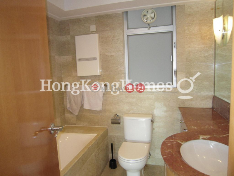 HK$ 38.9M The Waterfront Phase 2 Tower 6, Yau Tsim Mong 3 Bedroom Family Unit at The Waterfront Phase 2 Tower 6 | For Sale