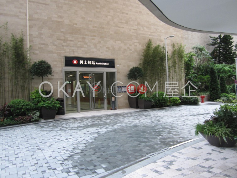 3房2廁,星級會所,露台The Austin出租單位8匯翔道 | 油尖旺-香港-出租-HK$ 56,000/ 月