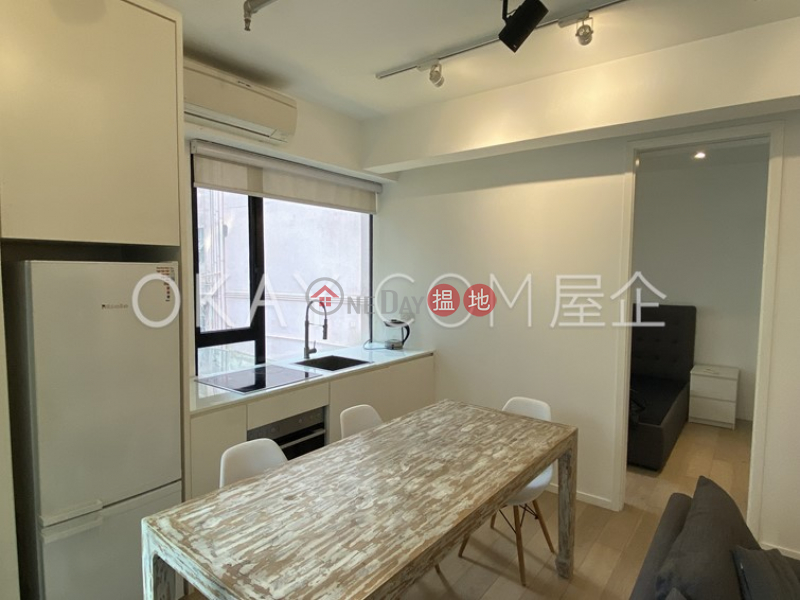 HK$ 26,000/ month | Augury 130 | Western District, Intimate 1 bedroom with balcony | Rental