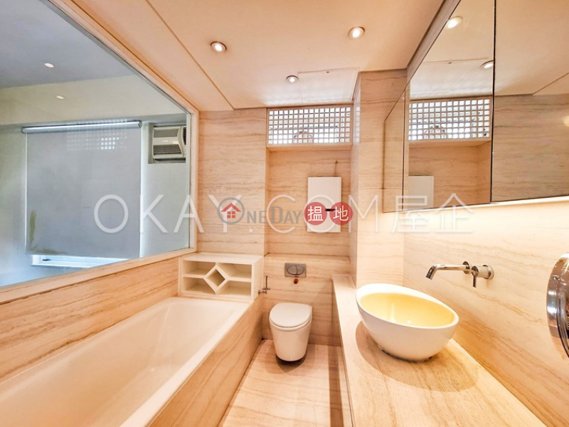 Gorgeous 3 bedroom with parking | Rental, Blue Pool Garden 藍塘花園 Rental Listings | Wan Chai District (OKAY-R369916)