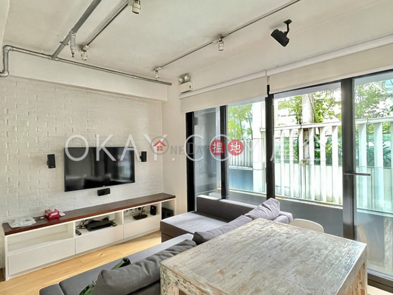 Cozy 1 bedroom with balcony | Rental, 130 Des Voeux Road West | Western District, Hong Kong, Rental | HK$ 26,000/ month