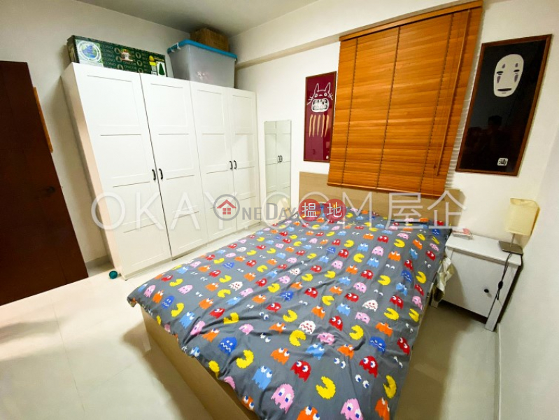 Nicely kept 2 bedroom in Mid-levels West | For Sale | 10 Sam Chuk Street | Wong Tai Sin District Hong Kong Sales, HK$ 8.8M