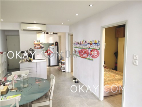 Efficient 3 bedroom with balcony | For Sale | Cleveland Mansion 加甯大廈 _0