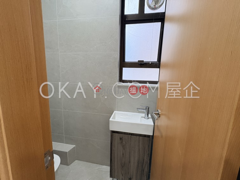 4房3廁,露台怡景大廈出租單位|東區怡景大廈(Elegance House)出租樓盤 (OKAY-R811370)