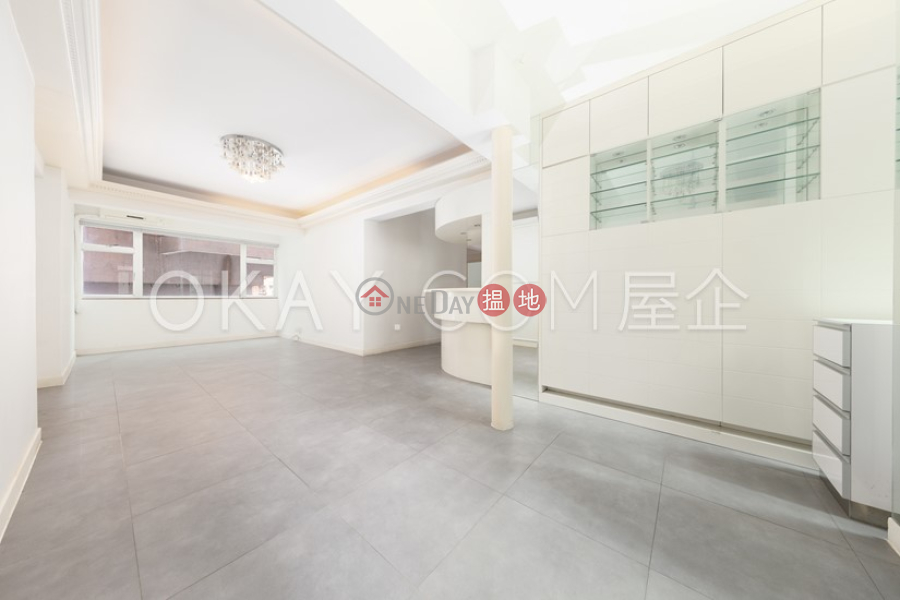 HK$ 17M, Merry Court | Western District Efficient 3 bedroom in Mid-levels West | For Sale