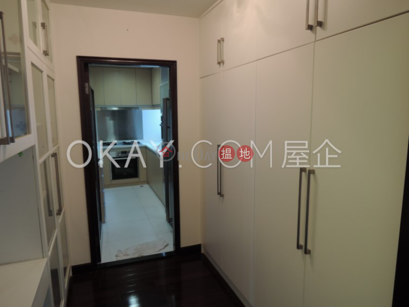 Efficient 2 bedroom on high floor with parking | Rental | Wealthy Heights 威豪閣 Rental Listings