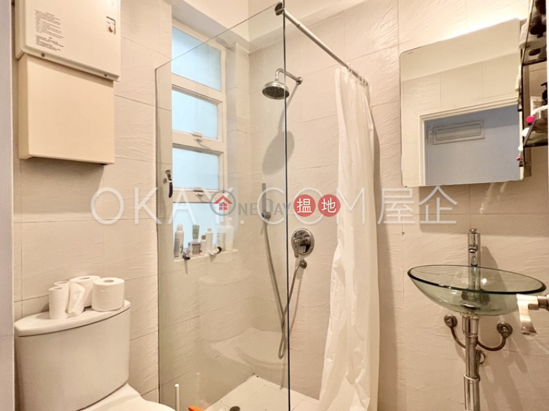 HK$ 20M 10 Castle Lane Western District Stylish 2 bedroom on high floor with rooftop | For Sale