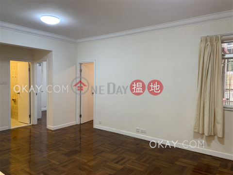 Stylish 3 bedroom in Mid-levels West | Rental | Sung Ling Mansion 崇寧大廈 _0