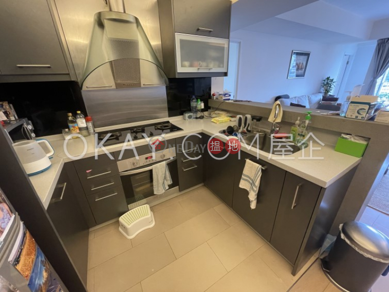 Property Search Hong Kong | OneDay | Residential | Sales Listings | Nicely kept penthouse with rooftop & balcony | For Sale