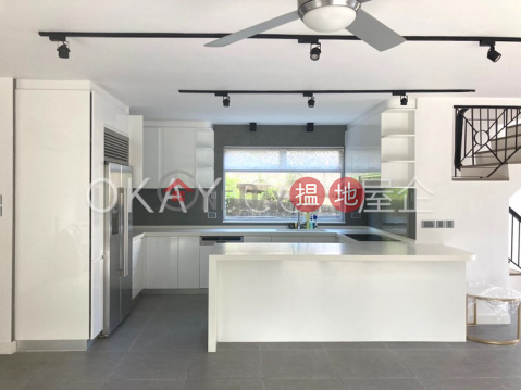 Nicely kept house with rooftop, balcony | For Sale | No. 1A Pan Long Wan 檳榔灣1A號 _0