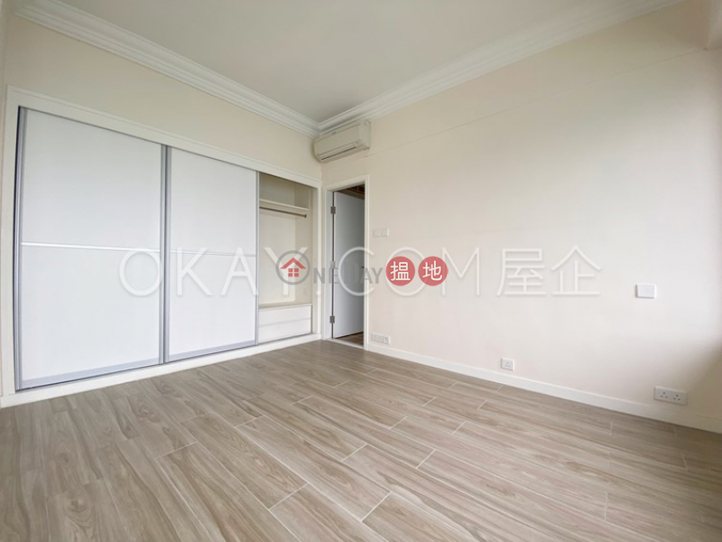 Gorgeous 3 bedroom on high floor with balcony & parking | Rental | Tower 1 Ruby Court 嘉麟閣1座 Rental Listings