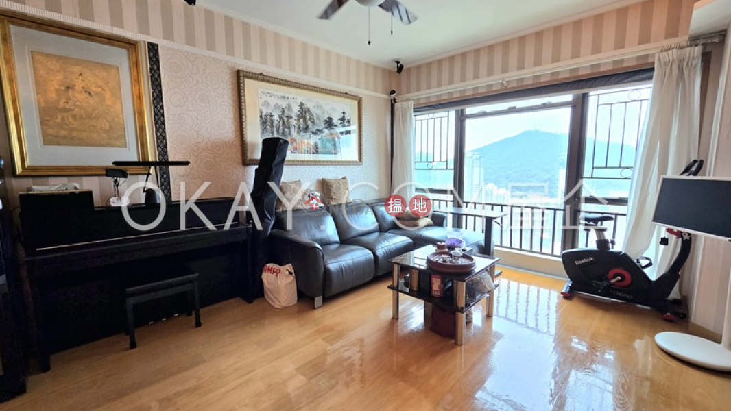 Luxurious 3 bedroom on high floor with sea views | For Sale 89 Pok Fu Lam Road | Western District, Hong Kong, Sales, HK$ 36M