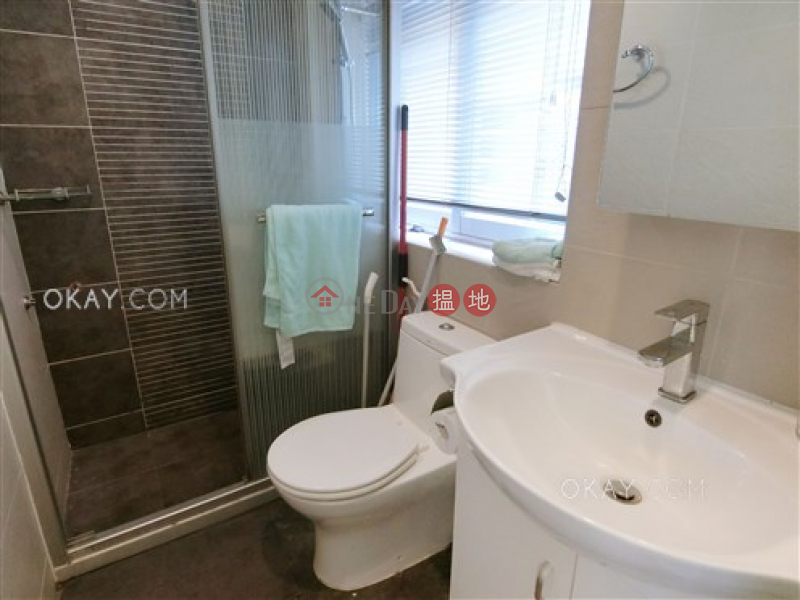Property Search Hong Kong | OneDay | Residential | Sales Listings | Intimate 1 bedroom on high floor with rooftop | For Sale