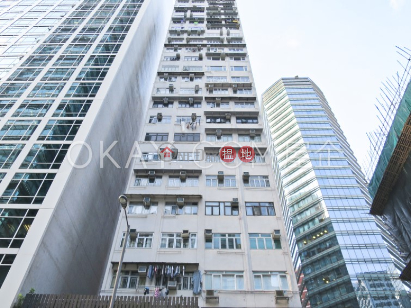 Generous 1 bedroom in Wan Chai | Rental, Kar Yau Building 嘉佑大廈 Rental Listings | Wan Chai District (OKAY-R292264)
