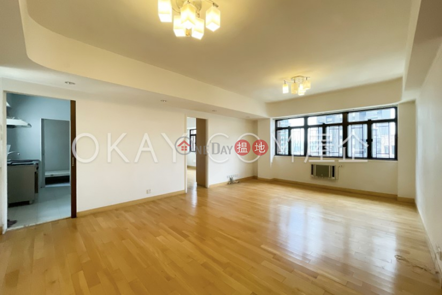 Property Search Hong Kong | OneDay | Residential, Sales Listings | Stylish 3 bedroom on high floor with parking | For Sale