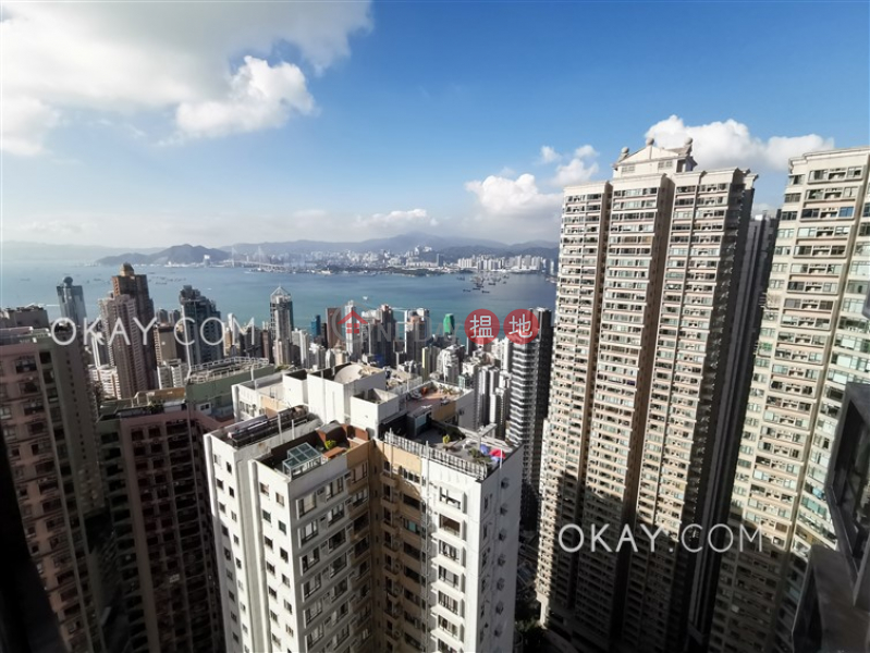 Charming 3 bedroom on high floor with parking | For Sale | Valiant Park 駿豪閣 Sales Listings