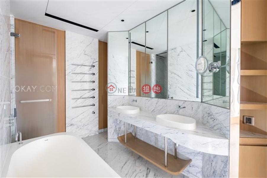 Property Search Hong Kong | OneDay | Residential Rental Listings Luxurious 3 bedroom with balcony & parking | Rental