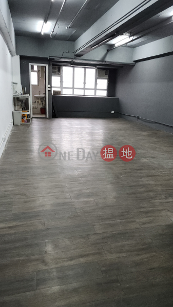 Warehouse office building, have a key to see 11 Kin Fat Street | Tuen Mun Hong Kong Rental | HK$ 8,800/ month