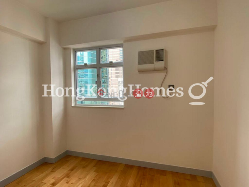 3 Bedroom Family Unit for Rent at Tak On Mansion | Tak On Mansion 德安樓 Rental Listings