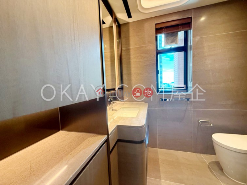 HK$ 98,000/ month, Dynasty Court | Central District | Luxurious 3 bedroom with balcony & parking | Rental