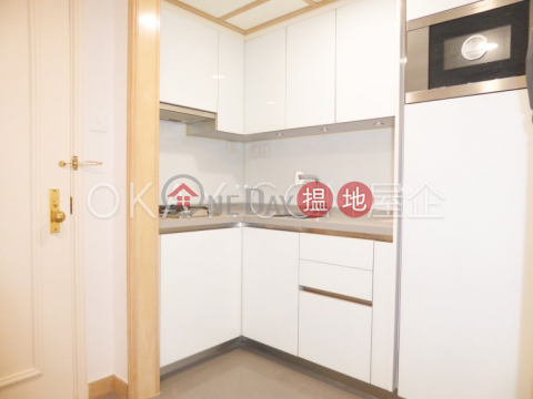 Tasteful 1 bedroom on high floor | Rental | Convention Plaza Apartments 會展中心會景閣 _0