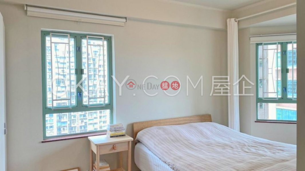 Popular 3 bedroom on high floor with harbour views | For Sale | Goldwin Heights 高雲臺 Sales Listings