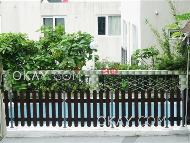 Gorgeous house with rooftop, terrace & balcony | Rental Lobster Bay Road | Sai Kung Hong Kong | Rental HK$ 45,000/ month