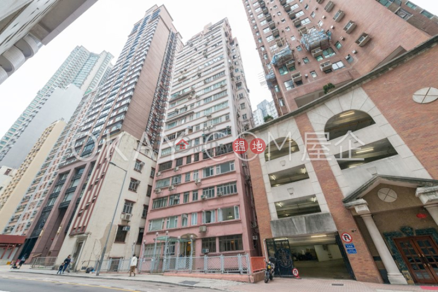 Property Search Hong Kong | OneDay | Residential Sales Listings, Generous 3 bedroom in Mid-levels West | For Sale