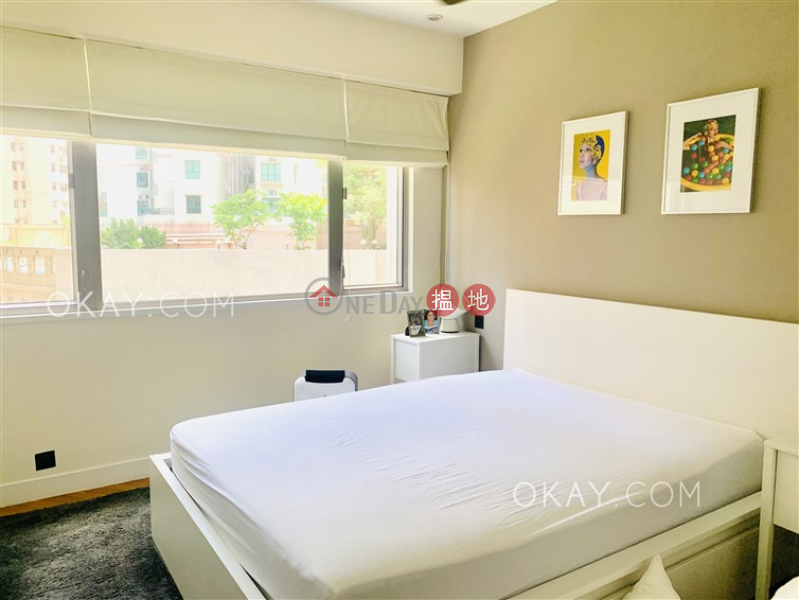 Elegant 2 bedroom with parking | Rental, Honiton Building 漢寧大廈 Rental Listings | Western District (OKAY-R81121)