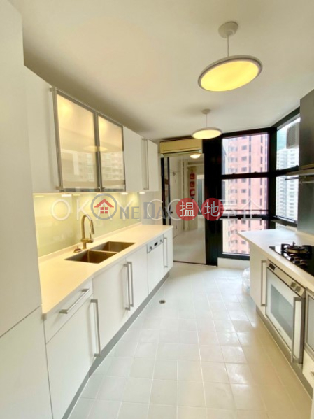 HK$ 143,300/ month | Queen\'s Garden, Central District, Beautiful 3 bed on high floor with sea views & parking | Rental