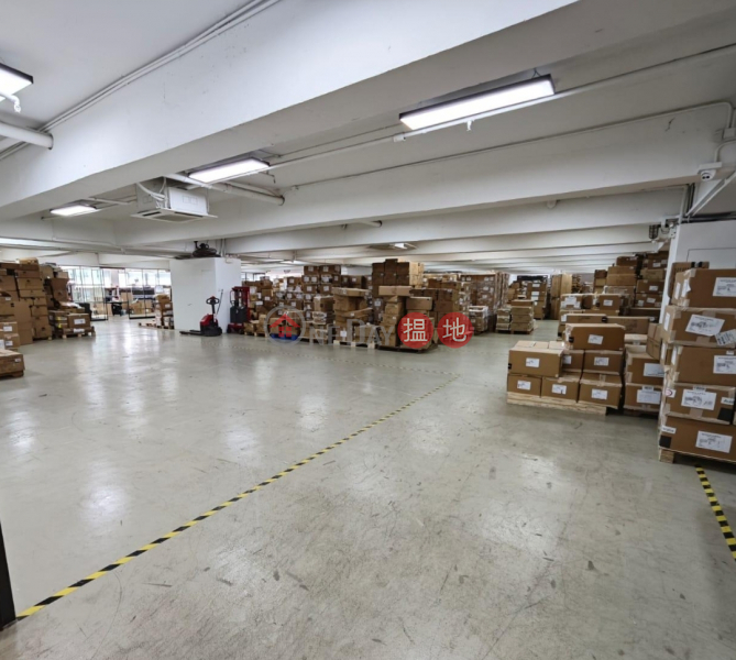 Rare full floor design director access to large container trucks multiple loading docks very useful | Tsuen Wan Industrial Centre 荃灣工業中心 Sales Listings