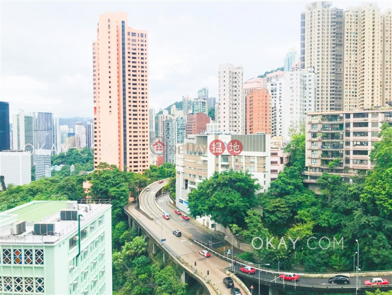 Efficient 3 bedroom with balcony | For Sale | Robinson Garden Apartments 羅便臣花園大廈 Sales Listings