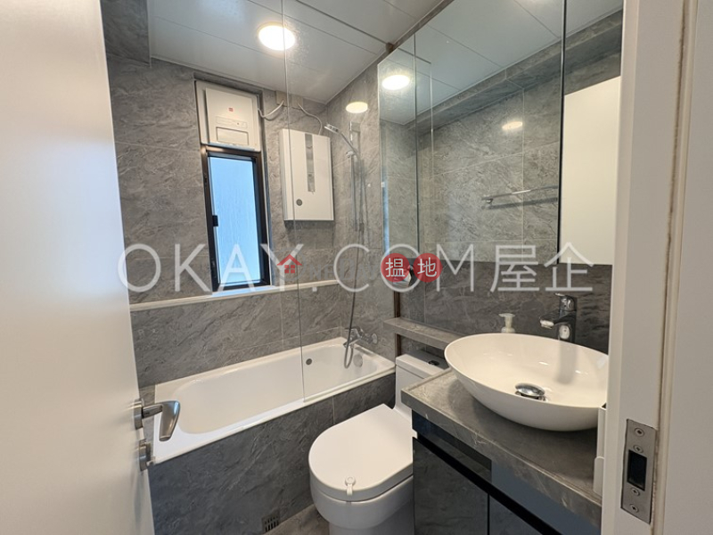 Stylish 3 bedroom in Mid-levels West | Rental, 17-21 Seymour Road | Western District | Hong Kong Rental, HK$ 32,800/ month
