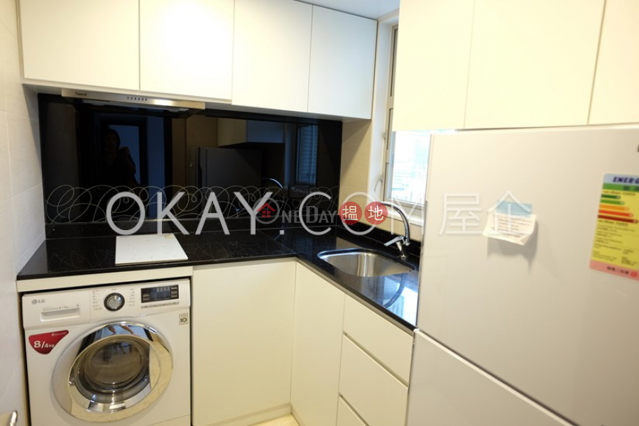 HK$ 13M, Centre Place | Western District, Luxurious 2 bedroom with balcony | For Sale