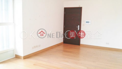 Lovely 3 bedroom on high floor with balcony | For Sale | Centrestage 聚賢居 _0