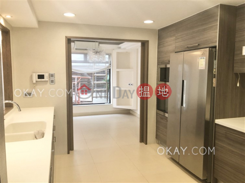 Tasteful house with rooftop, terrace & balcony | For Sale | Hing Keng Shek 慶徑石 _0