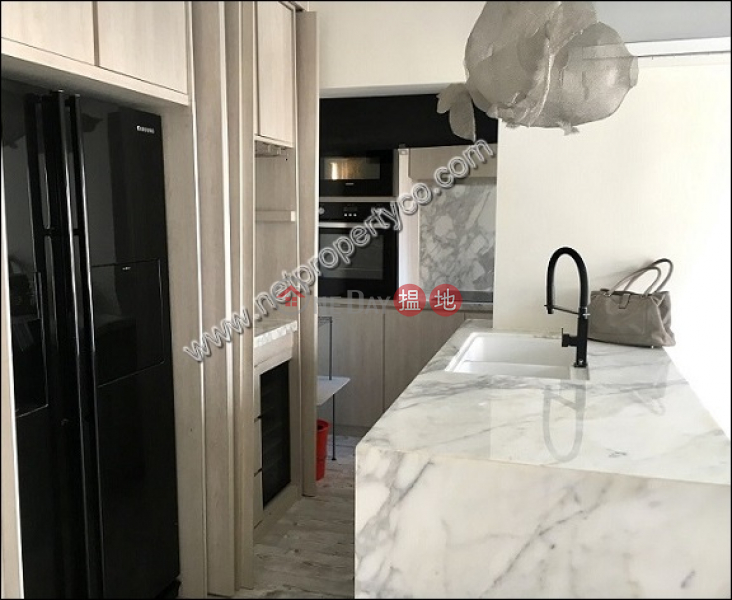 Elegant Contemporary Designed Apartment58-62堅道 | 西區香港-出租-HK$ 38,000/ 月