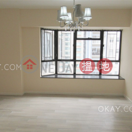 Luxurious 3 bedroom in Mid-levels West | Rental | Valiant Park 駿豪閣 _0