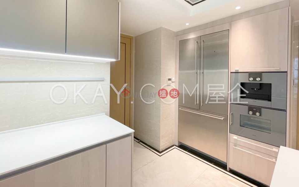 Exquisite 4 bedroom with balcony & parking | Rental | 3 MacDonnell Road 麥當勞道3號 Rental Listings