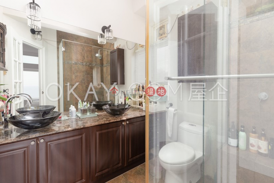 HK$ 14.9M | Discovery Bay, Phase 4 Peninsula Vl Coastline, 42 Discovery Road, Lantau Island | Tasteful 3 bed on high floor with sea views & balcony | For Sale