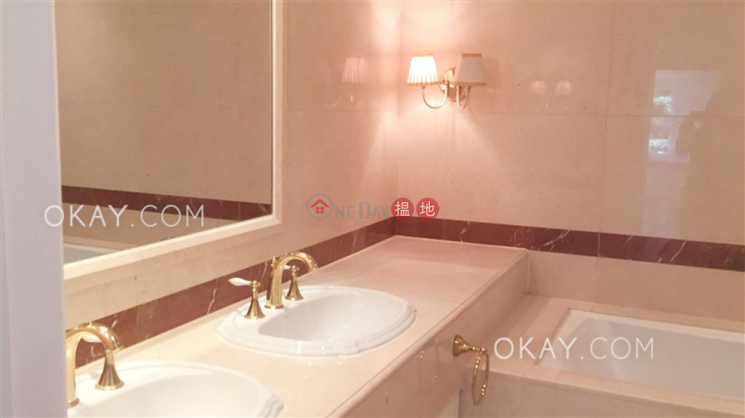 Rare 4 bedroom with parking | Rental, Guildford Court 僑福道5號 Rental Listings | Central District (OKAY-R30956)