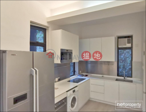Spacious 2 bedroom Apartment in Midlevel North | 天后廟道42-60號 42-60 Tin Hau Temple Road _0