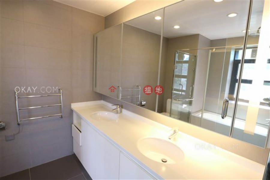 Gorgeous 3 bedroom on high floor with parking | For Sale | Tower 2 Regent On The Park 御花園 2座 Sales Listings