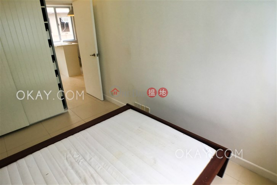 Generous 1 bedroom on high floor with rooftop | Rental | 45-47 Sai Street 西街45-47號 Rental Listings